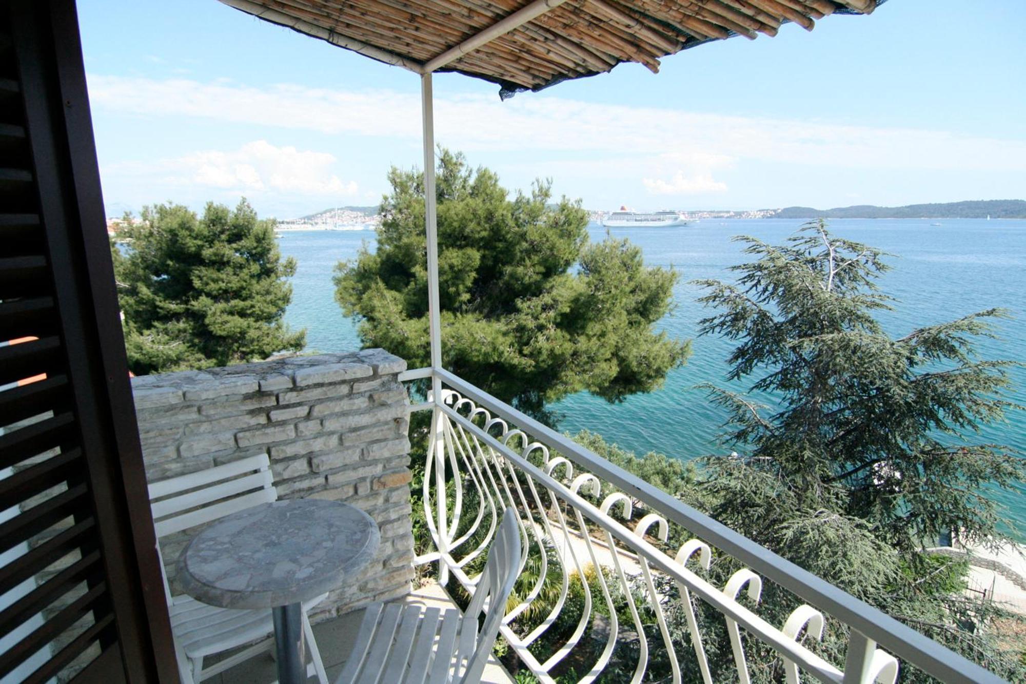 Apartments Marta Trogir Room photo