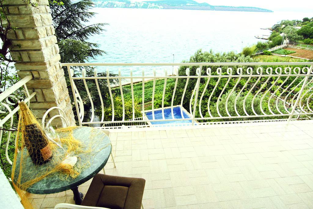 Apartments Marta Trogir Room photo
