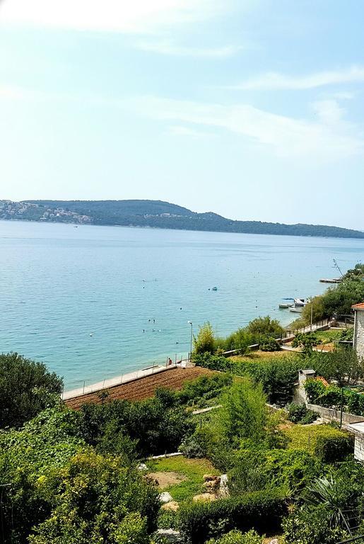 Apartments Marta Trogir Exterior photo